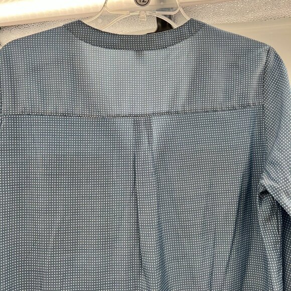 Express Women's Polka Dot Long Roll Tab Sleeve Pullover Top Blue/White Medium - Picture 6 of 9
